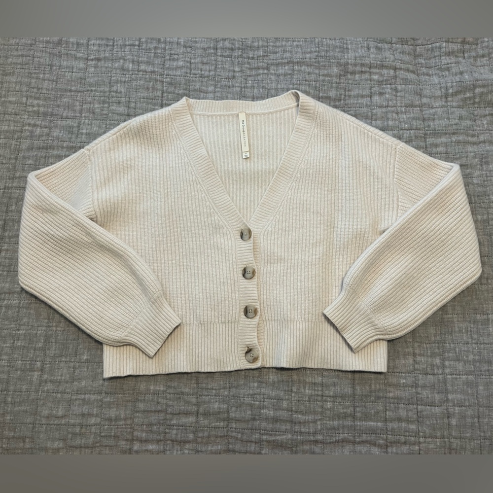 Aritzia Cropped Cardigan